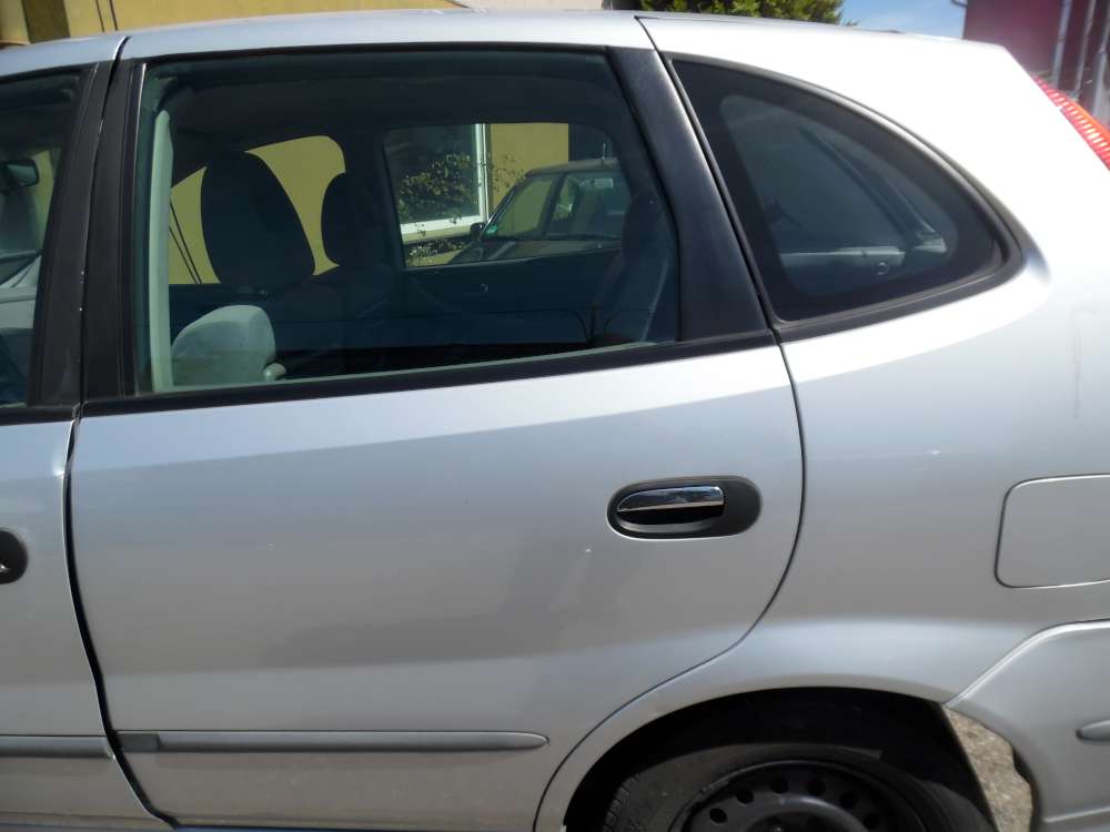 Nissan Almera Tino Tür Hinten Links Silber Farbcod : KL0