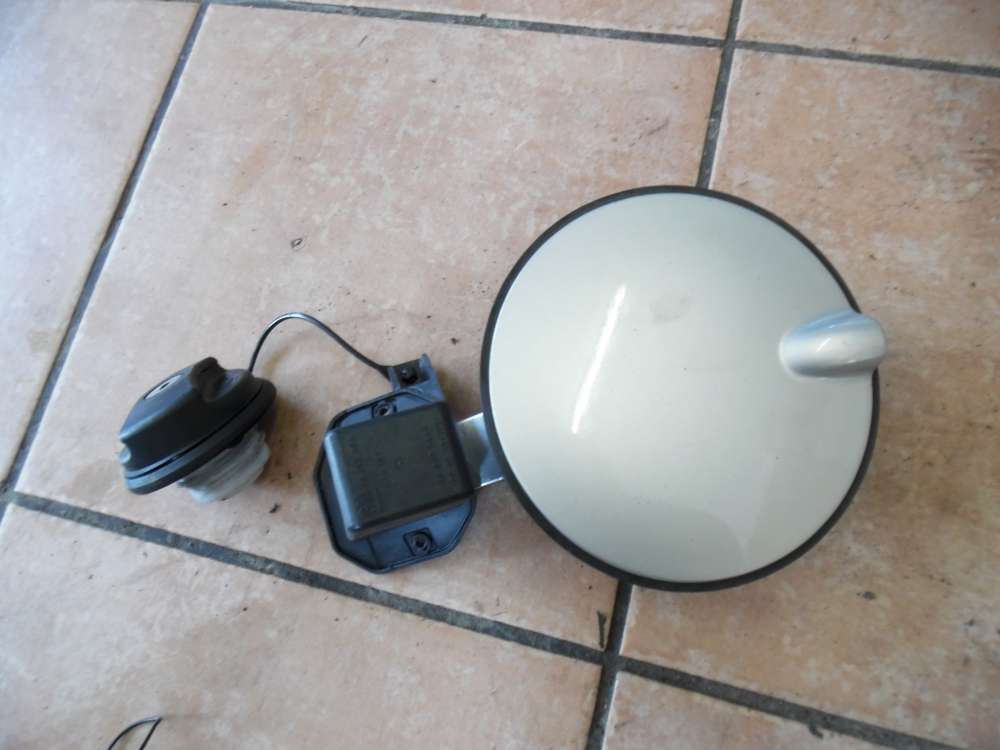 Opel Corsa D Tankdeckel Tankabdeckung 13183306 grau : Z157