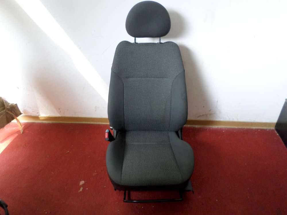 Opel Corsa C Bj.2003 4 t?rer Sitz Fahrersitz Links vorne