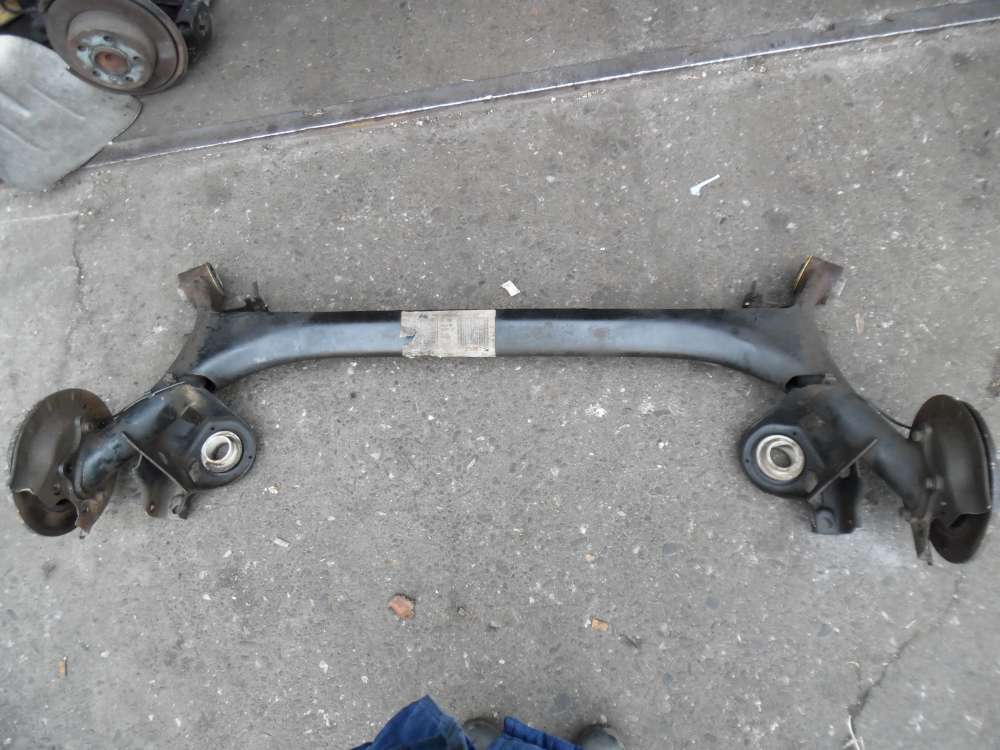 Citroen C4 Hinterachse Achse Achsträger