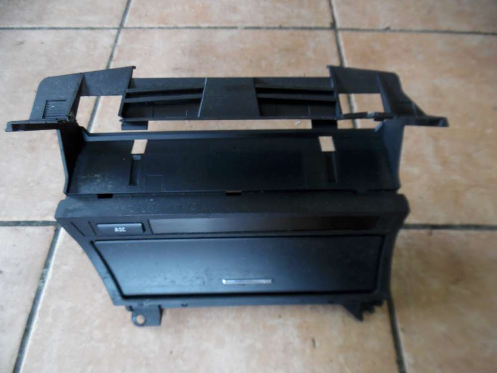 BMW E46 Mittelkonsole Aschenbecher mit Zigarettenanz?nder 8205377