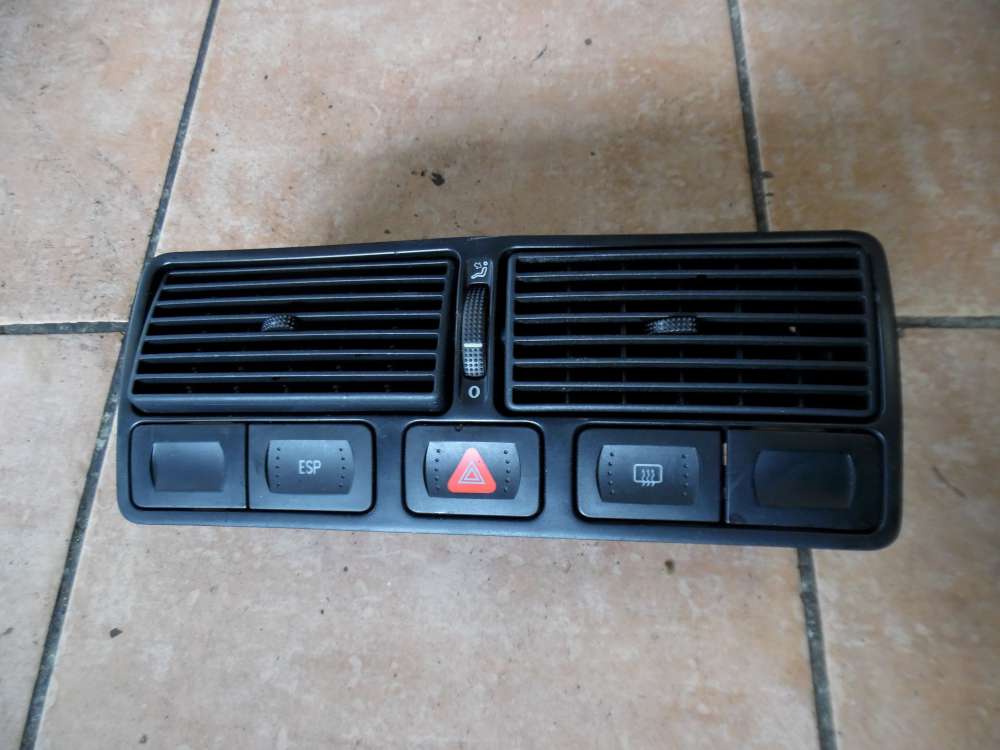 VW Golf IV 1J Schalter mit Luftdüse Mitte Armaturenbrett 1J0819728