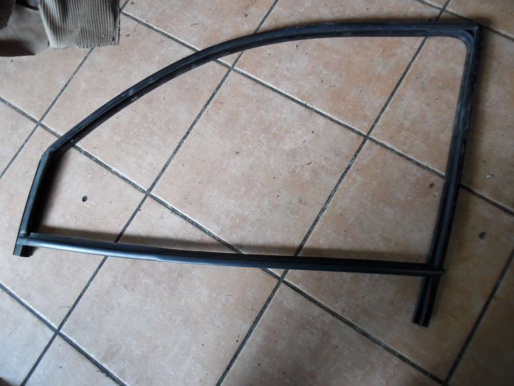 VW Golf IV Türdichtung Fenstrdichtung Vorne Links