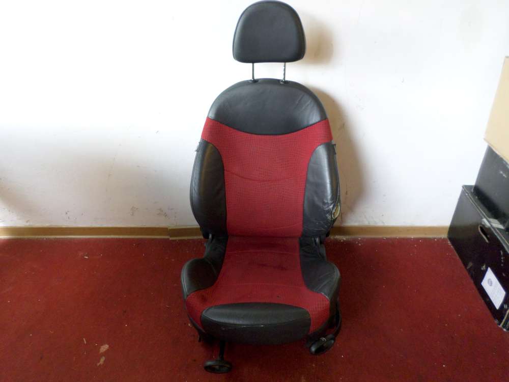 Mini Cooper Fahrersitz vorne links Farbe: grau/rot Leder Sitze