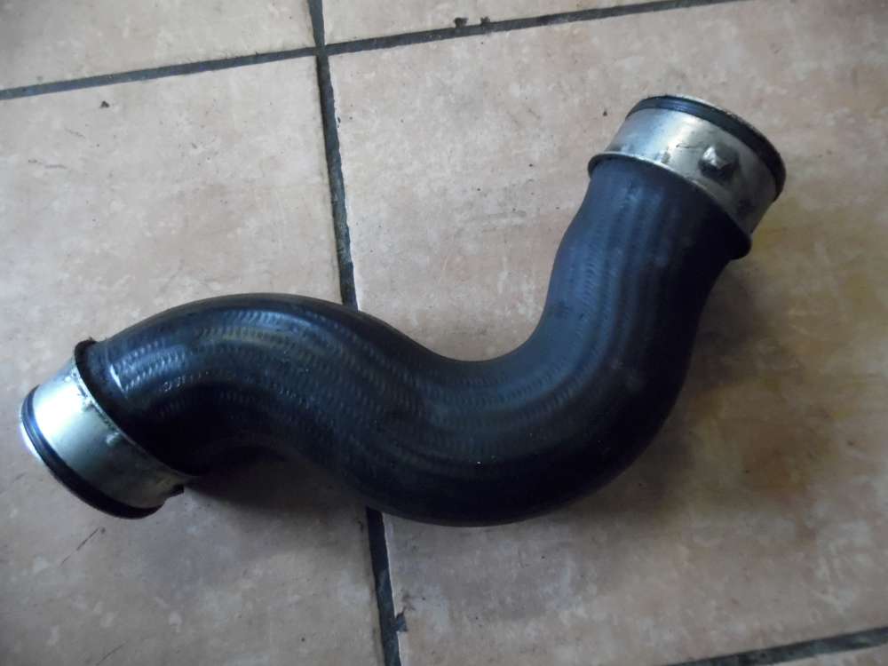 Seat Altea 5P Ladeluftschlauch Schlauch 1K0145832