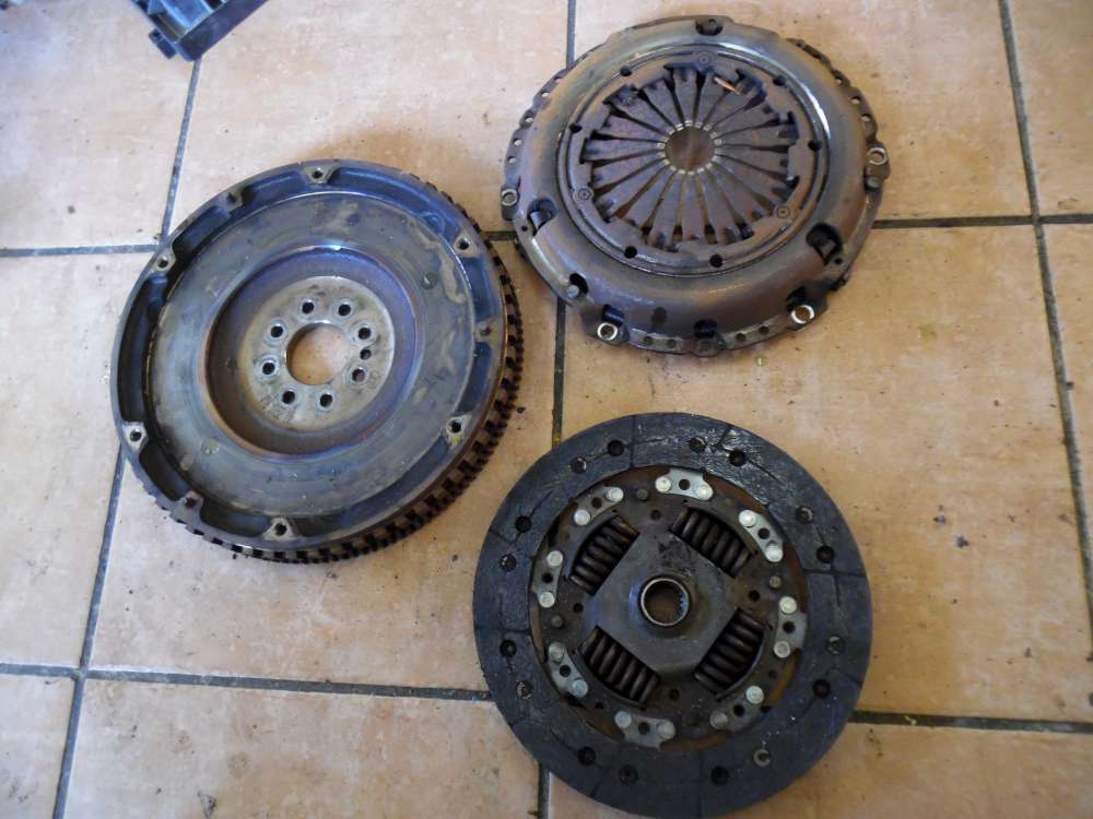 Peugeot 307 Kupplungssatz Schwungrad Schwungscheibe
