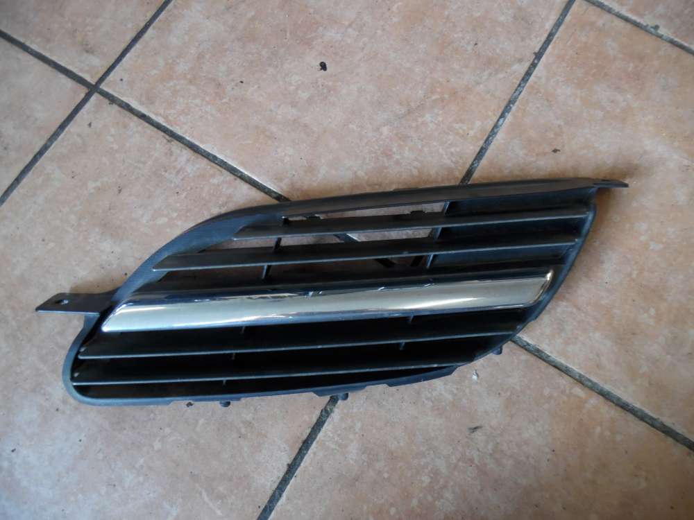 Nissan Almera Tino Kühlergrill Frontgrill Links 62330BU00