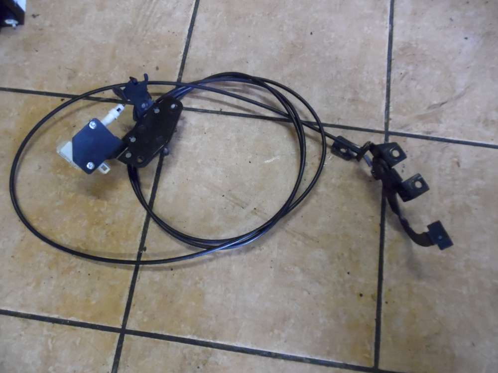 Skoda Fabia 6Y Heckklappenschloss Seilzug 6Y9827531