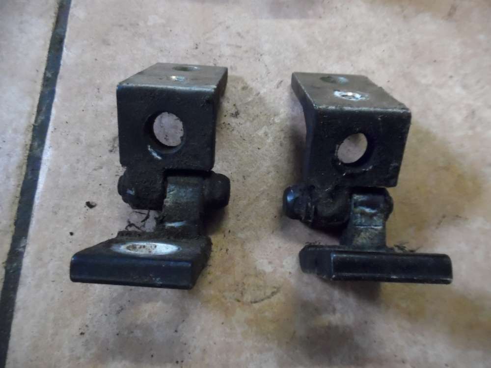Skoda Fabia 6Y Türscharniere Scharniere Vorne Rechts 6Y0831412