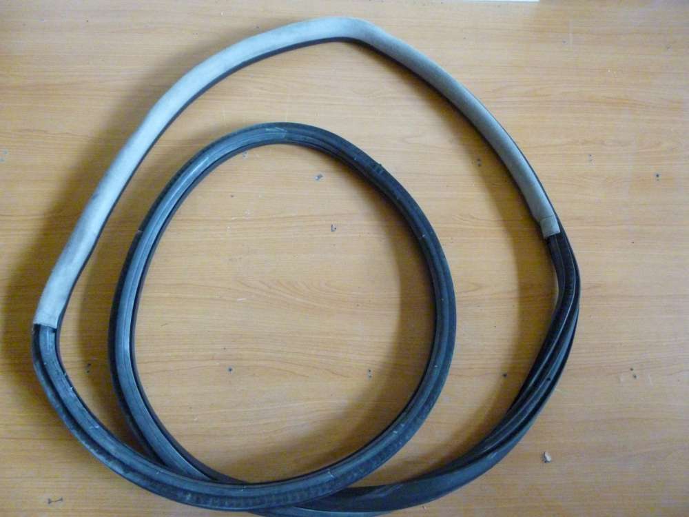VW Golf 4 Türgummi Türdichtung Hinten Rechts 1J9867368
