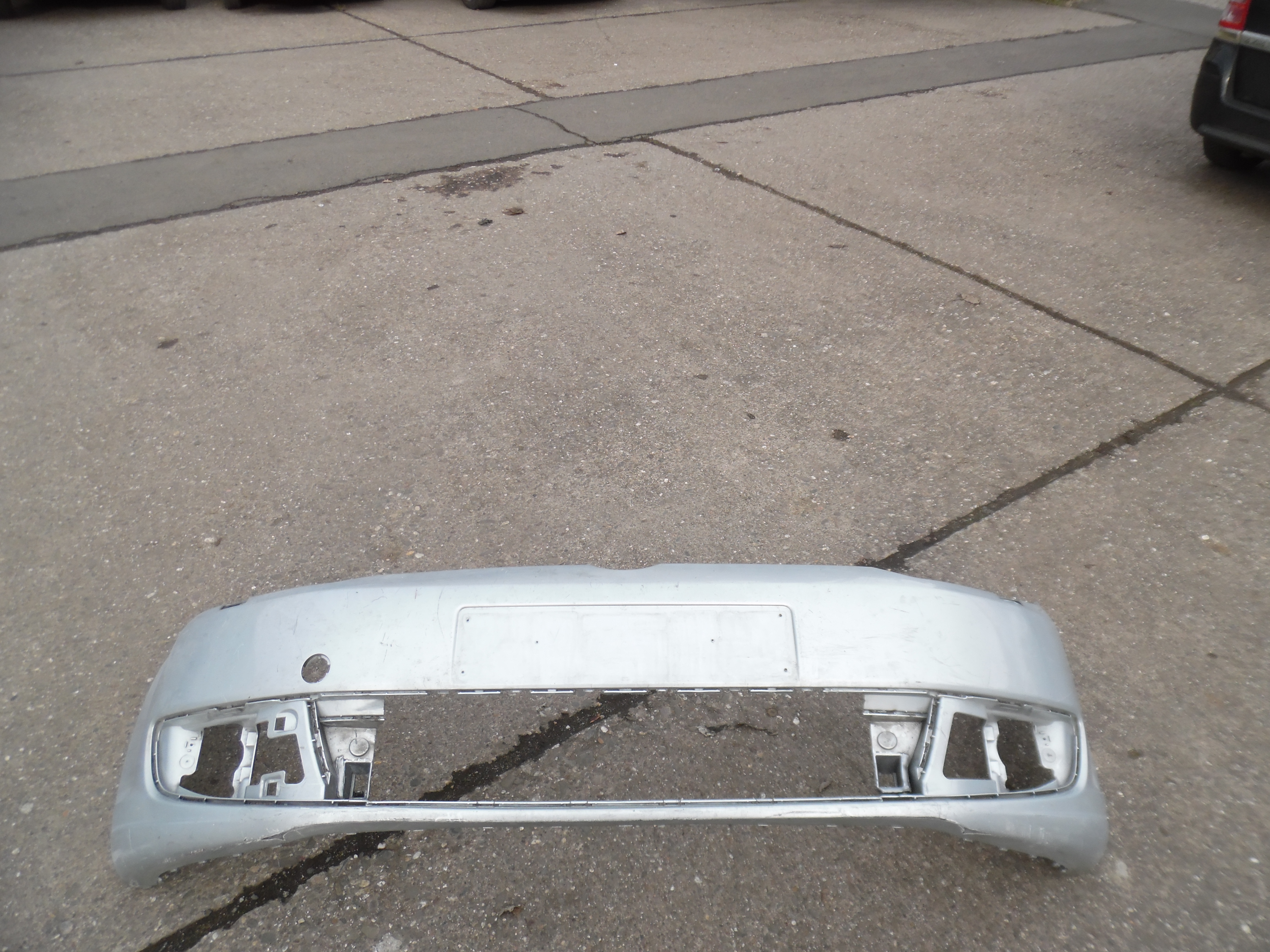 VW Touran 1T Stoßstange Vorne 1T0807101