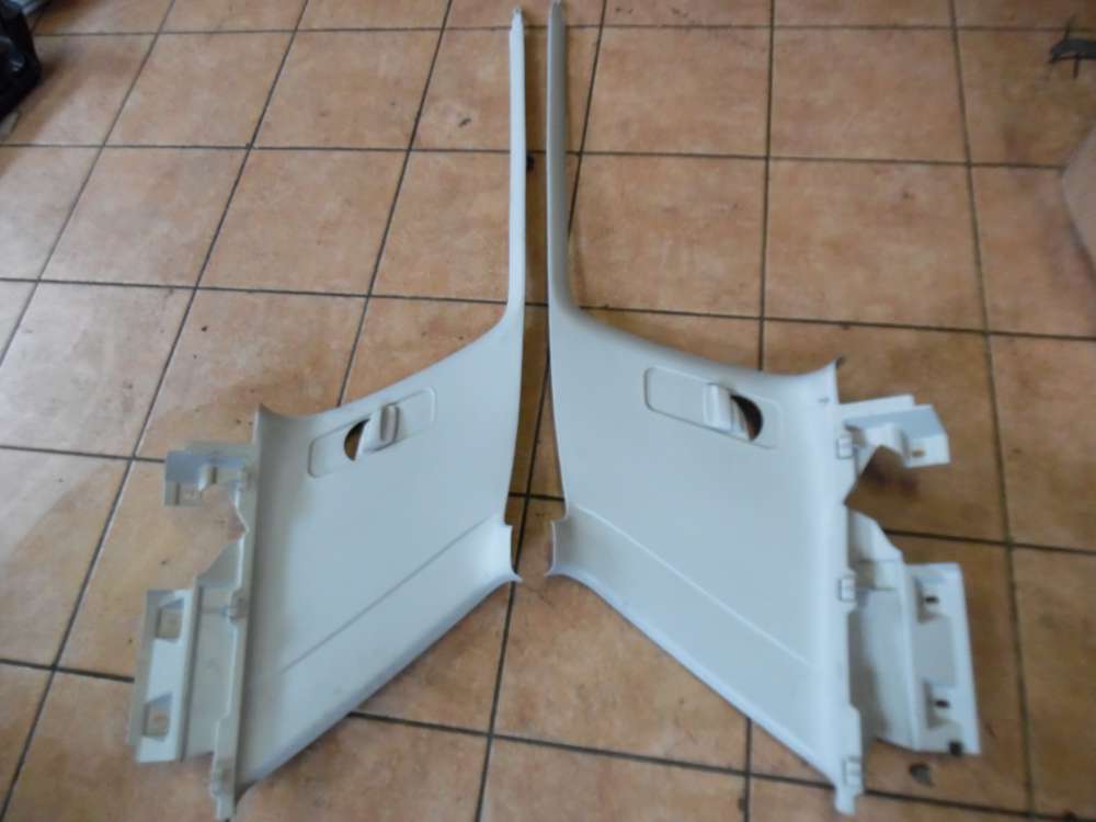 VW Golf III Abdeckung Kofferraum Rechts / Links 1H6867296 1H6867295