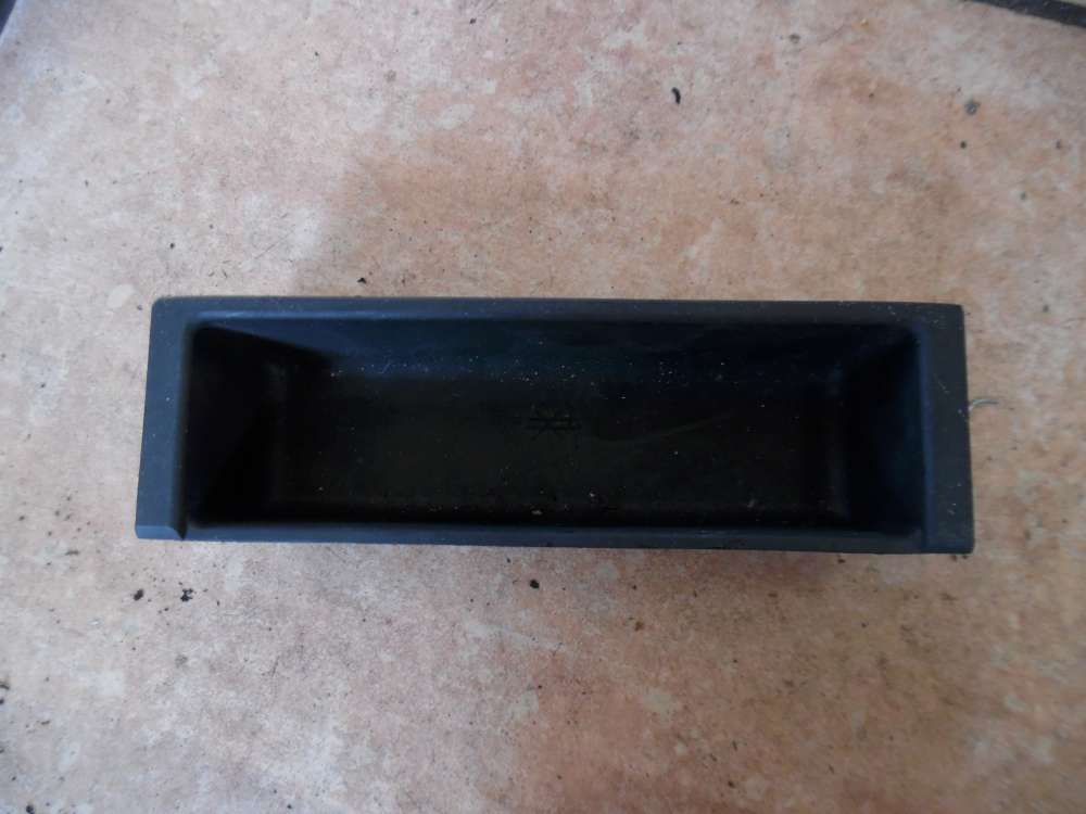 BMW E46 320d Fach Ablagefach Mittelkonsole Vorne 8208369