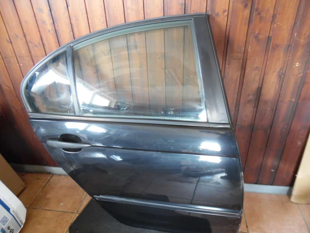 BMW E46 320d Tür Hinten Rechts Schwarz Farbcode : 303/9