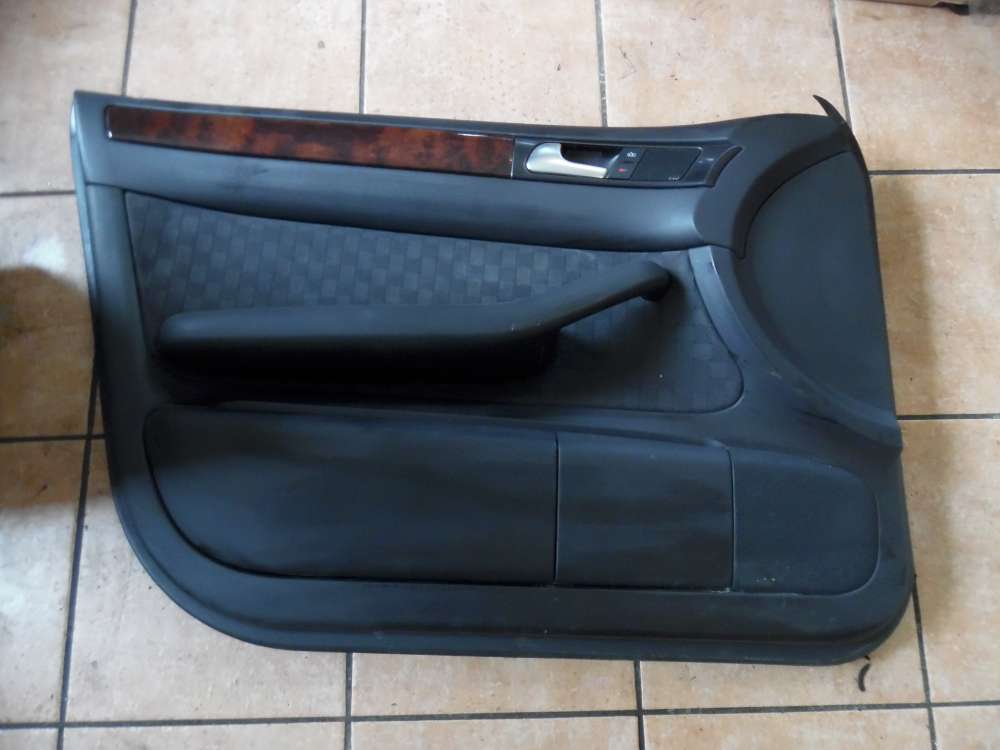 Audi A6 4B Türverkleidung Türpappe Vorne Links