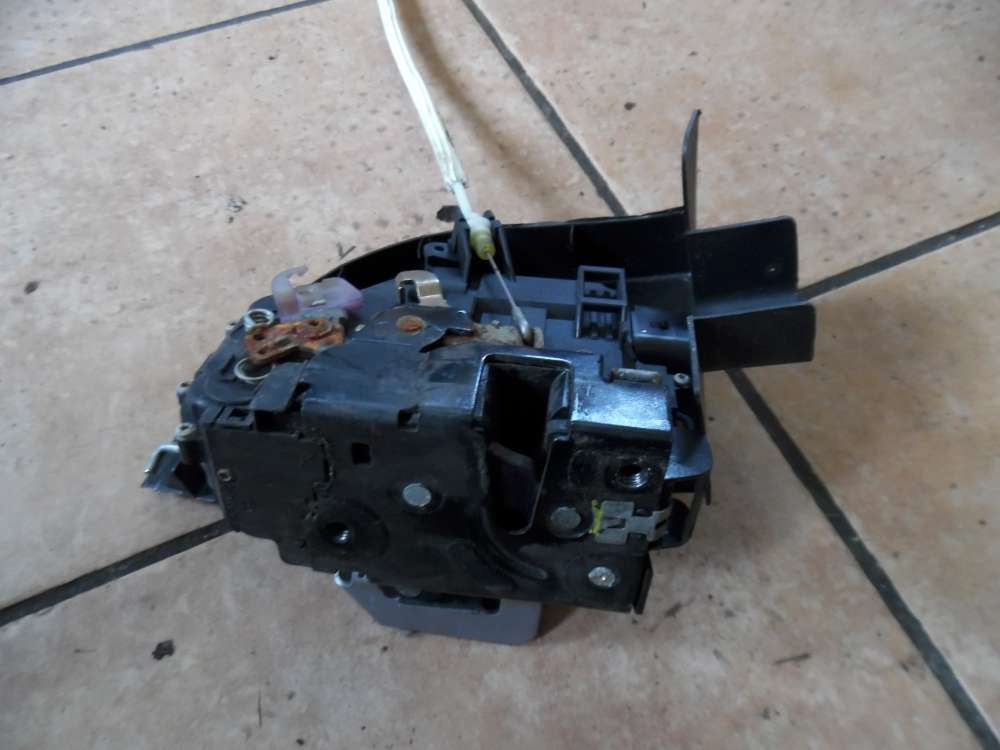 Audi A6 4B Türschloß Schloß Vorne Links 4B1837015