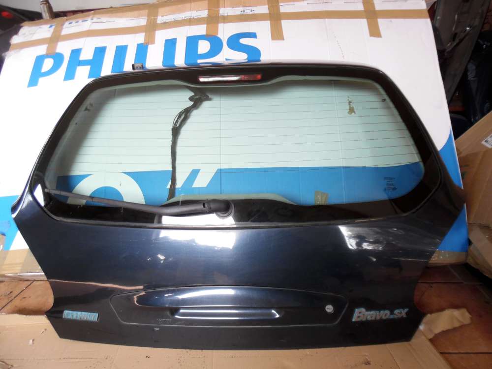 Fiat Bravo 182 Limousine Heckklappe / Heckdeckel Schwarz-met 820