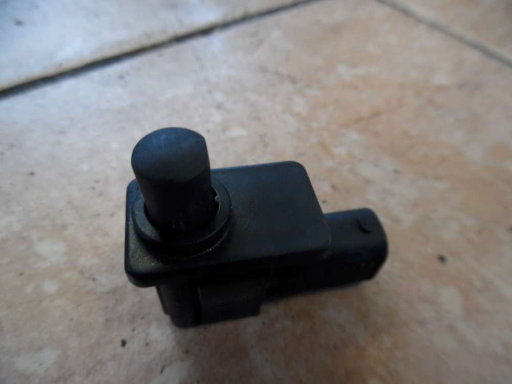 BMW E46 Motorhaube Kontaktschalter 8352229