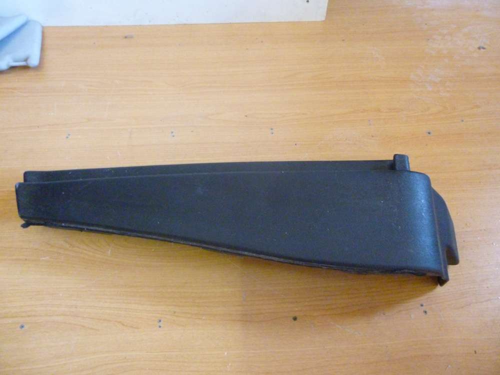 VW Golf III Verkleidung Hutablage Halter Rechts 1H6867762
