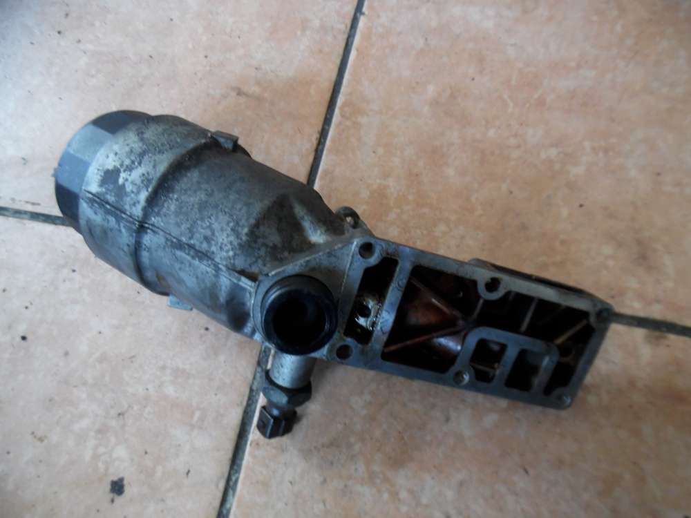 BMW E36 E46 318i Ölfiltergehäuse 1715878