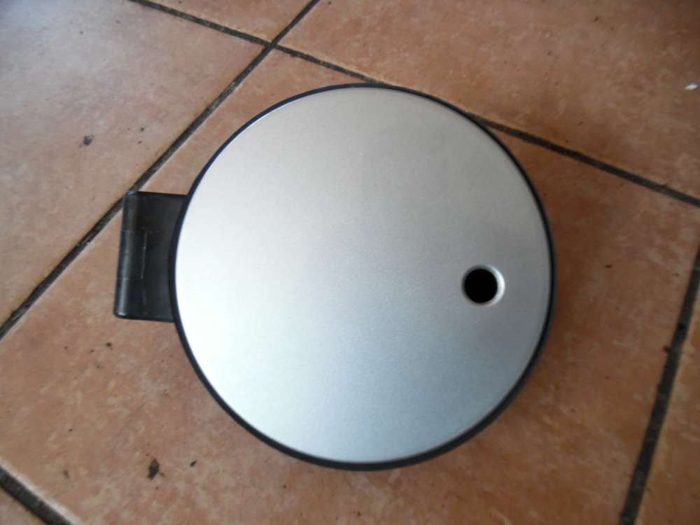 Ford Fusion JU Tankdeckel Tankklappe Silber 2N11N405A02