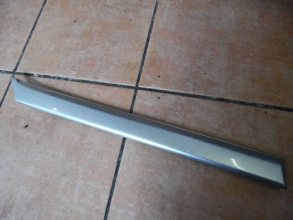 VW Golf III / IV Cabrio Zierleiste Türleiste Hinten Rechts 1H3853536 Silber : LA7W