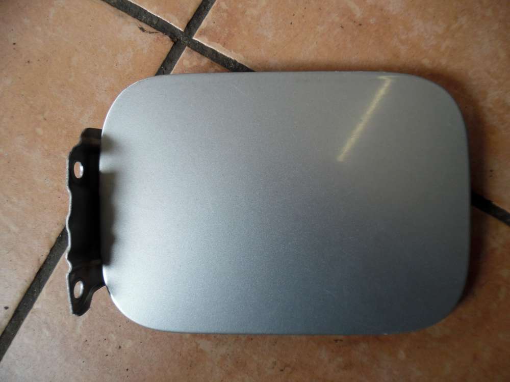 VW Golf III / IV Cabrio Tankklappe Tankdeckel 1E0010211
