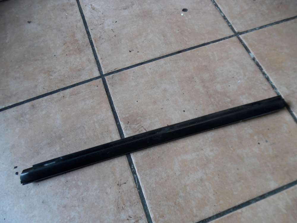 VW Golf III / IV Cabrio Fenster Dichtung Scheibe Innen Hinten Rechts