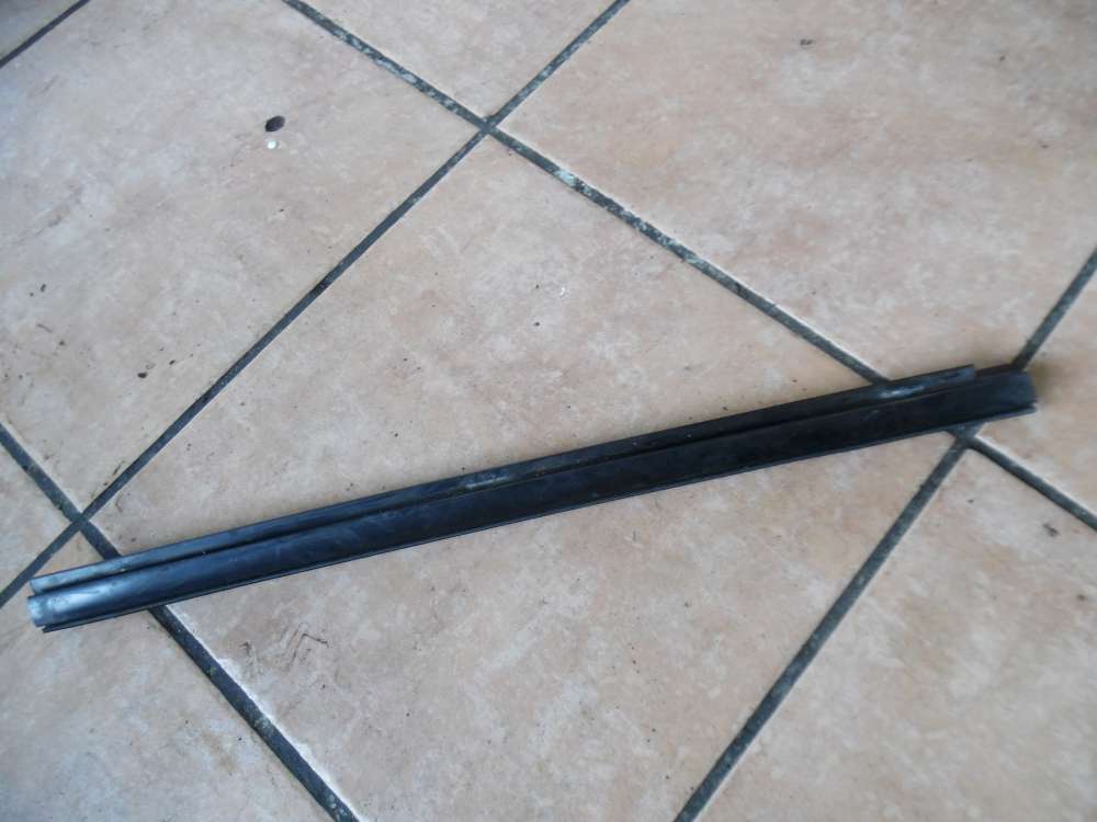 VW Golf III / IV Cabrio Fenster Dichtung Scheibe Innen Hinten Links