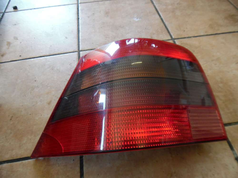 VW Golf IV Heckleuchte R?ckleuchte Links 1J6945111S