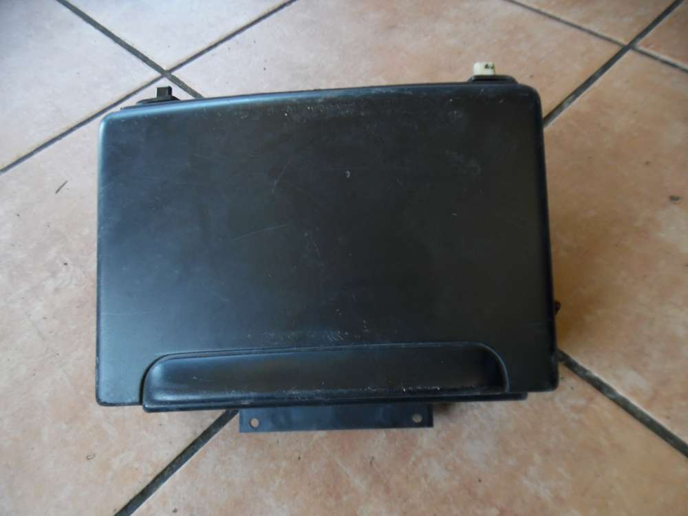 Renault Laguna I Rahmen Mittelkonsole 7700823148