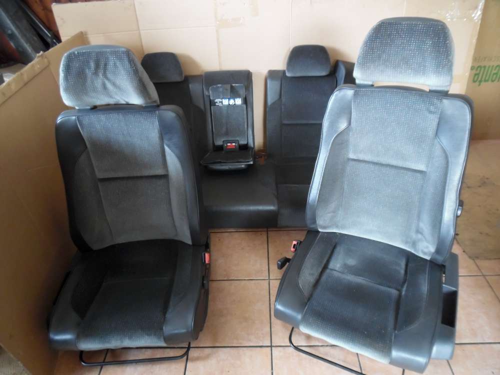 Volvo 850 Limo Sitze Innenausstattung teilleder und Stoff Schwarz