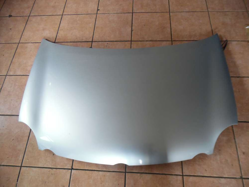 VW Polo 9N Motorhaube silber Farbcode : LA7W