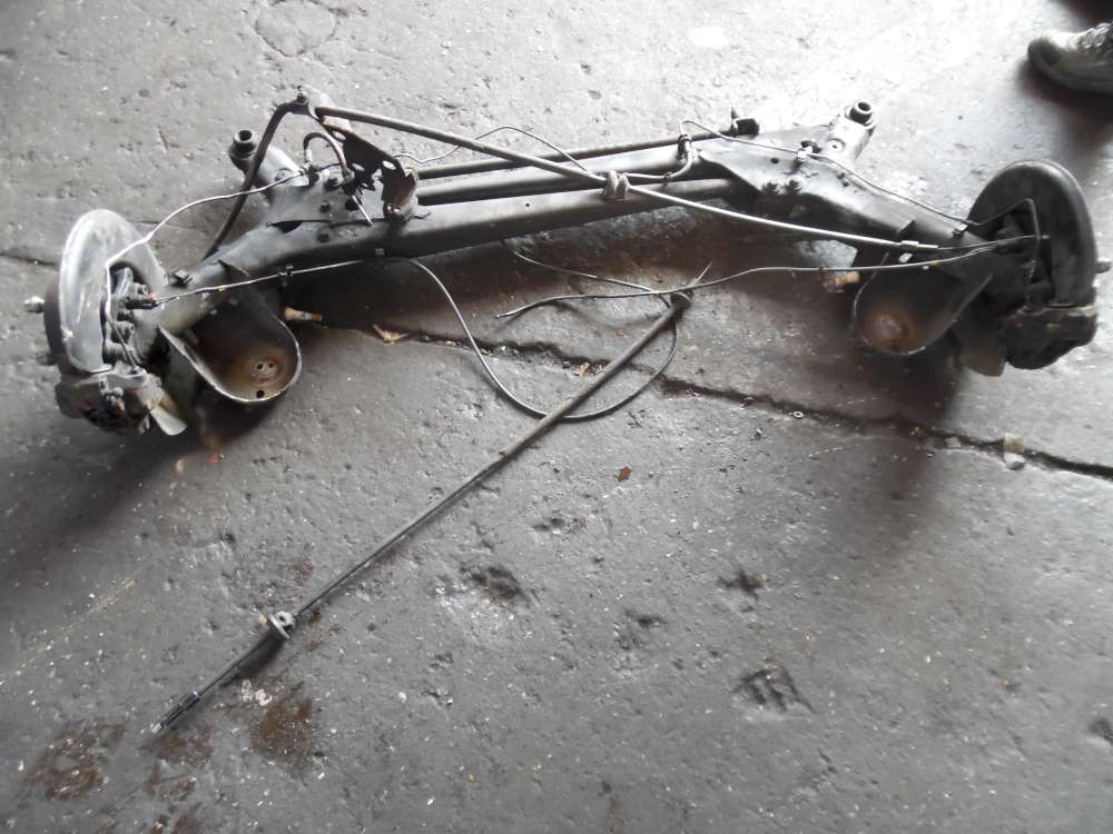 Volvo 850 Limo 2,5L Achsträger Achse Hinterachse