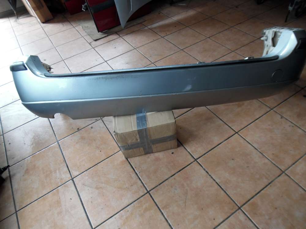 Ford-Focus I Kombi Stoßstange Hinten Silber Metallic D1