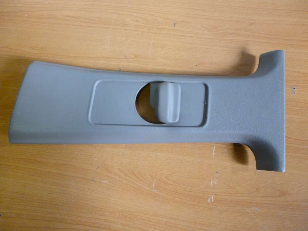 VW Golf 3 Blende Fahrerseite Verkleidung B-S?ule Links 1H0868311