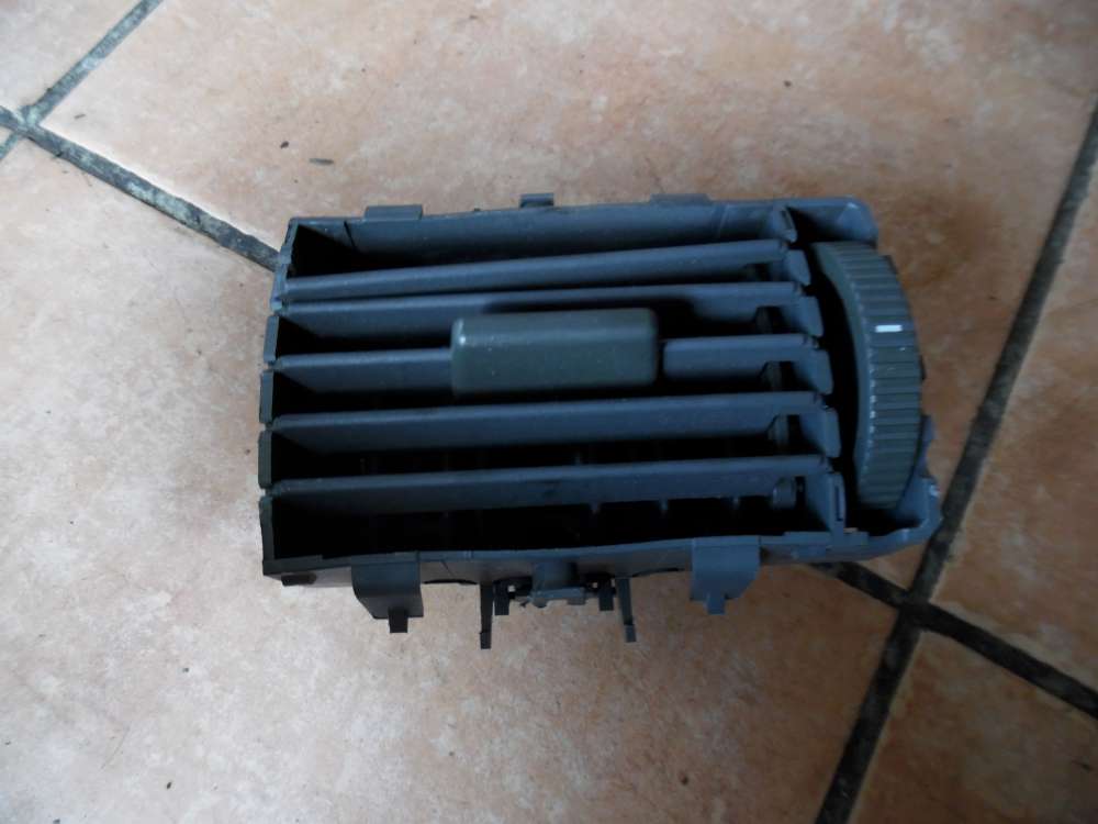 Skoda Octavia 1U Lüftungsdüsen Vorne 1U1819701