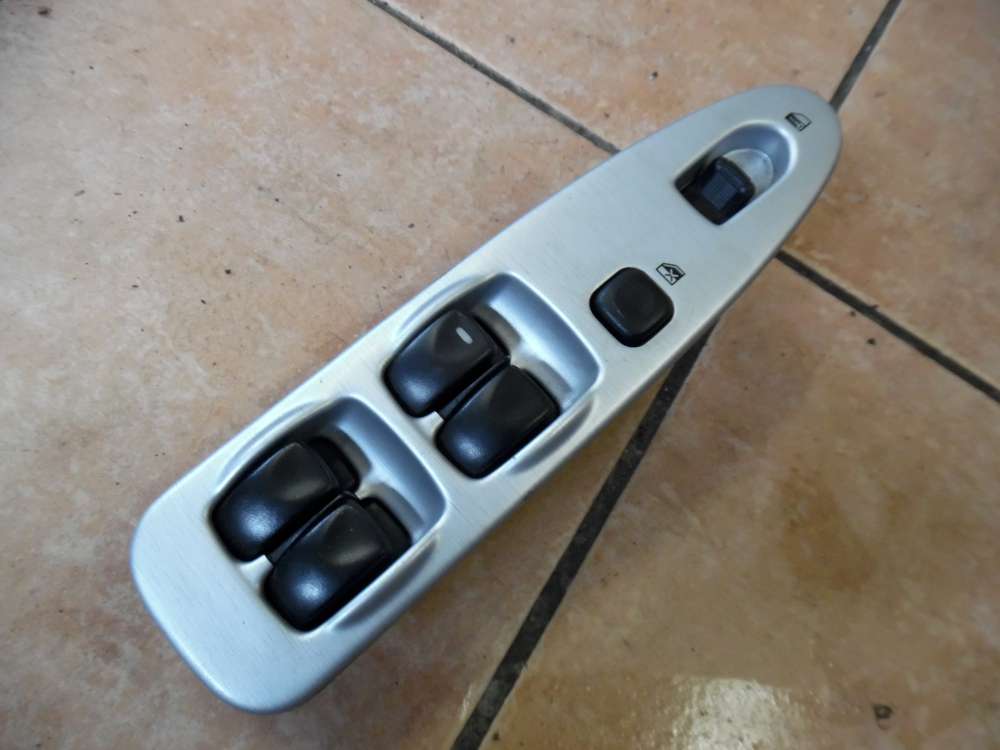 Mitsubishi Carisma Fensterheberschalter Vorne Links MR792845