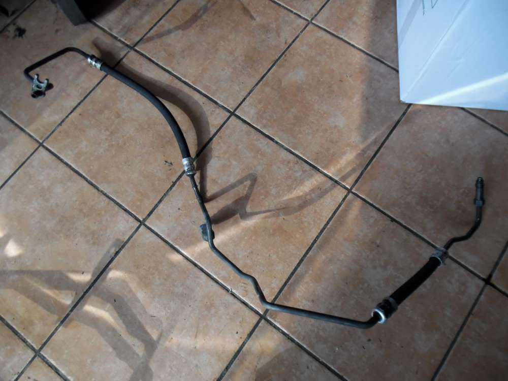 Peugeot 206 Cabrio 1,4L Servoschlauch Servolenkung 9638222480