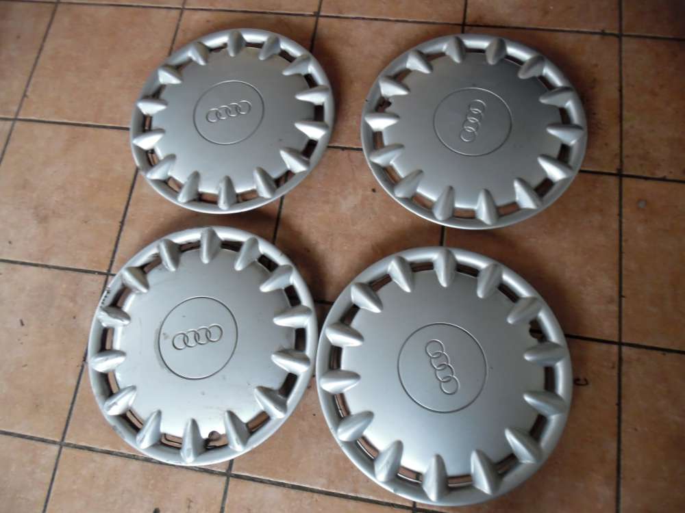 Audi A4 B5 4x Radzierblenden Radkappen 15zoll 8D0601147