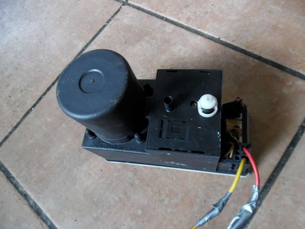 Audi A3 8L Zentralverriegelungspumpe ZV Pumpe 8L0862257E