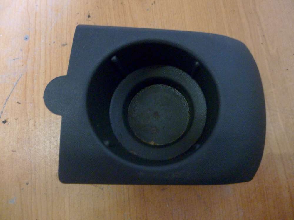 Seat Ibiza III 6L Getränkehalter Mittelkonsole Mitte 6L0858195