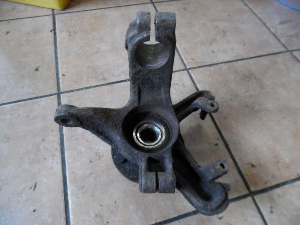 Ford Focus Turnier DNW 1.8 TDCi Achsschenkel Radnabe Vorne Links