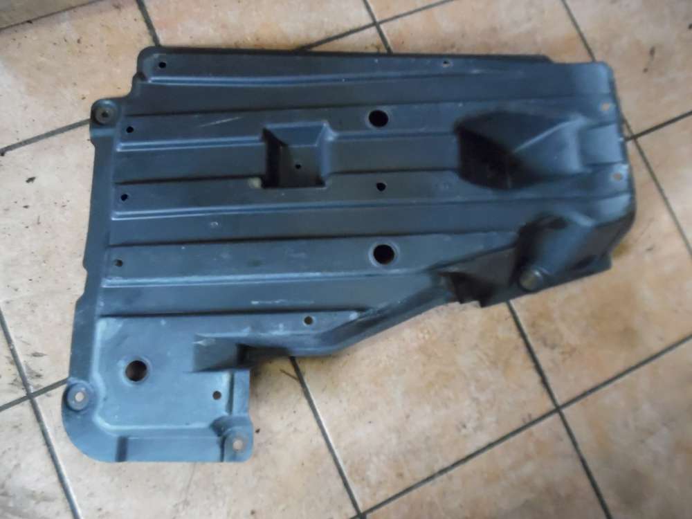 Toyota Corolla Verso Verkleidung Kraftstofftank unten 58398-0F010