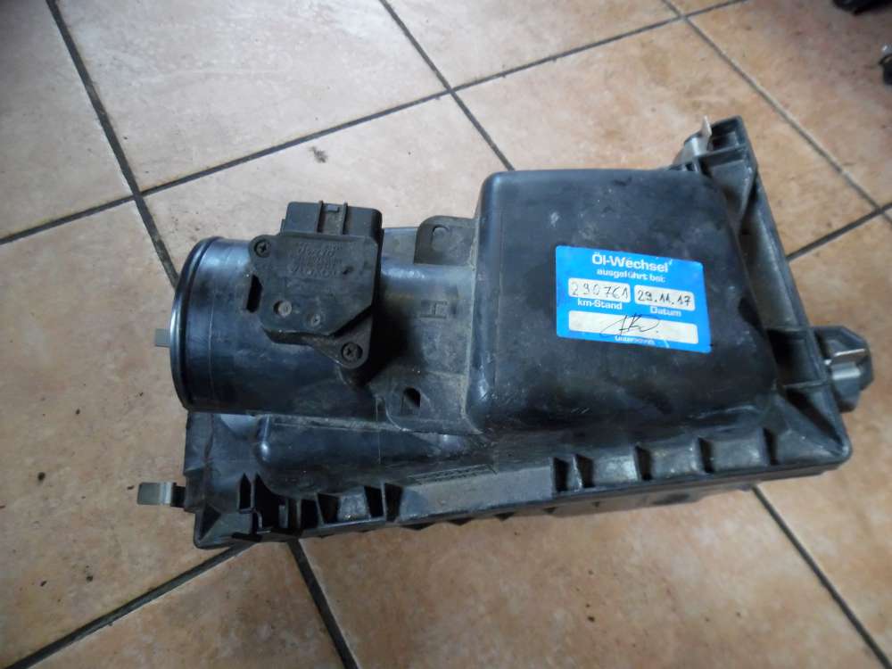 Toyota Corolla Verso 2,2d Luftfilterkasten mit Luftmengenmesser 22204-0n010