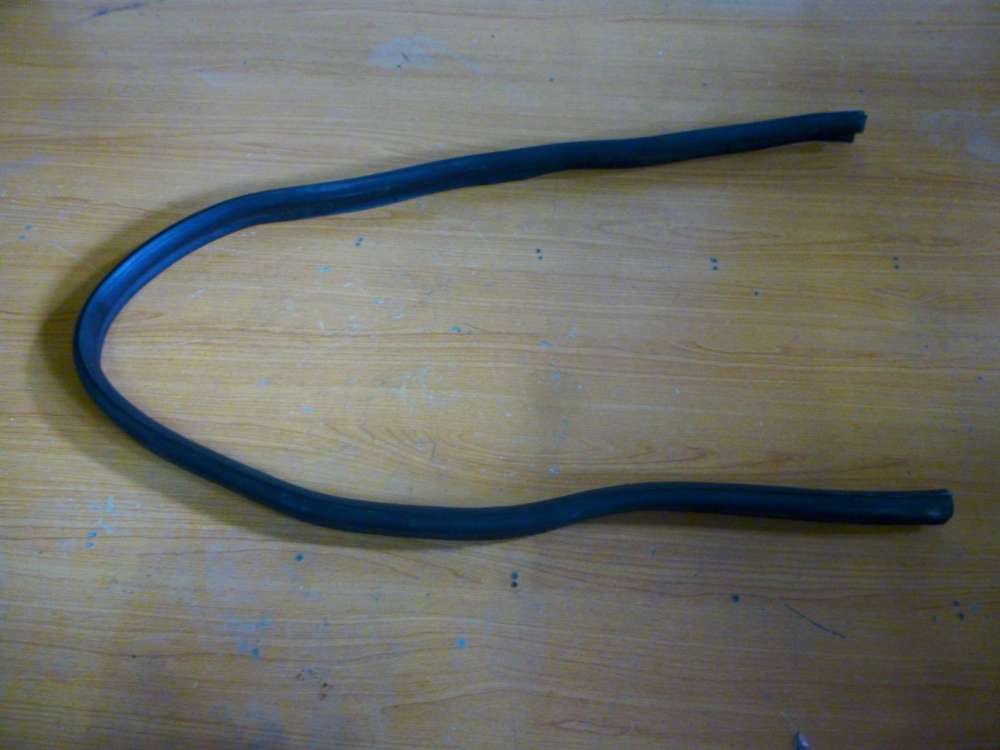 Opel Corsa C Motorhaubedichtung vor Windlauf