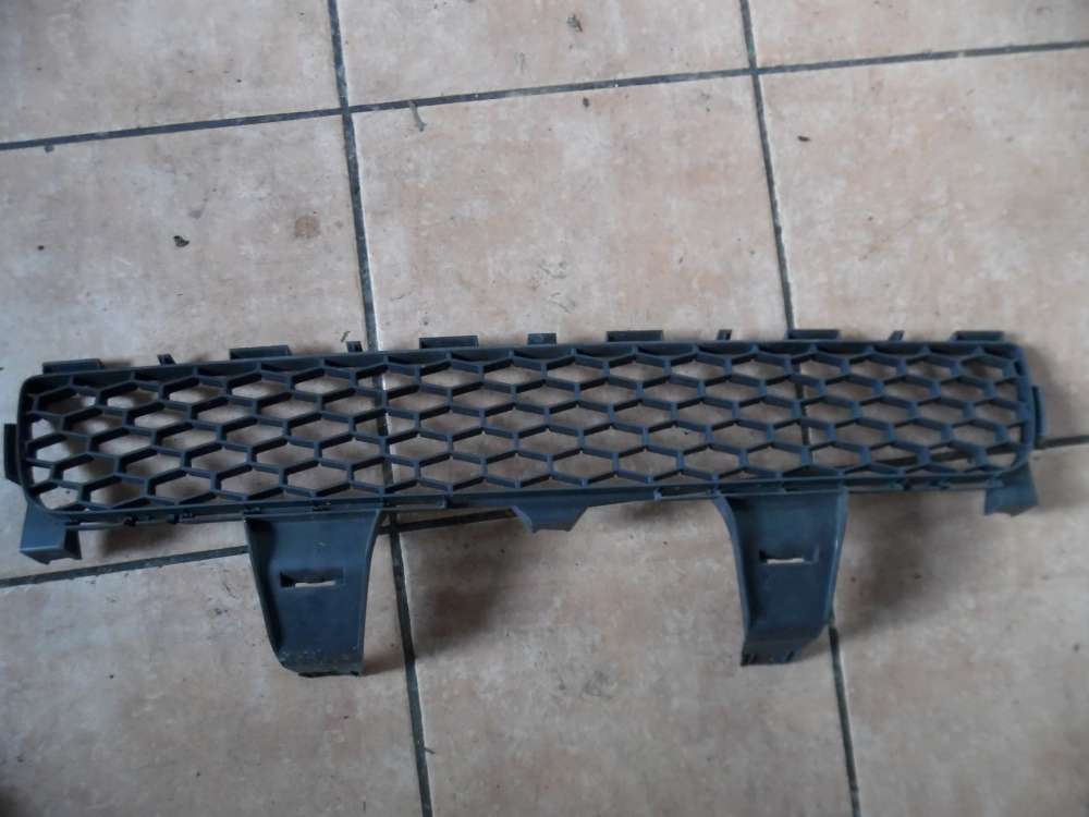 Toyota Yaris Verso P2 Stoßstangengrill Kühlergrill mitte 53112-0F030