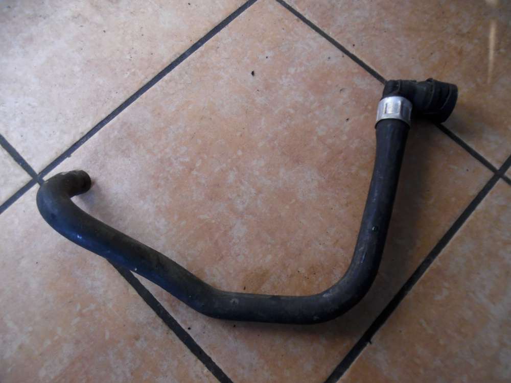 Volvo V70 II 2,4 Kühlwasserschlauch Heizungsschlauch 9492232