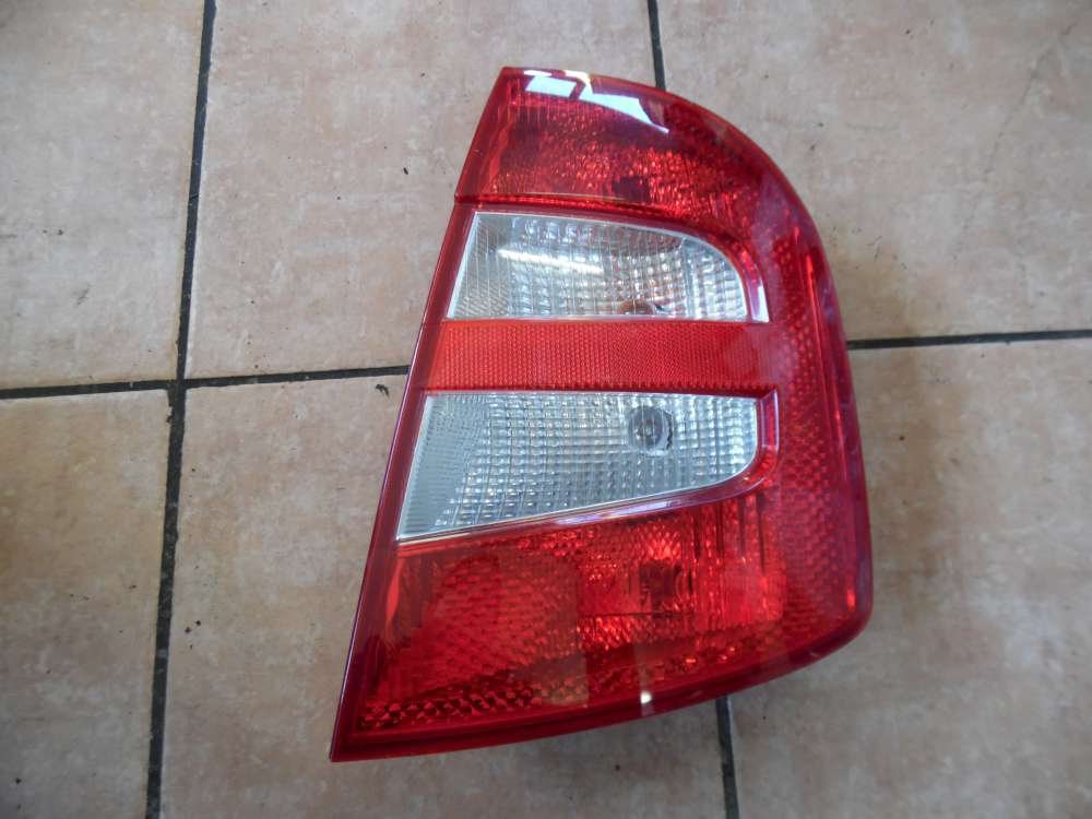 Skoda Fabia 6Y Rücklicht Heckleuchte Rechts 6Y6945112