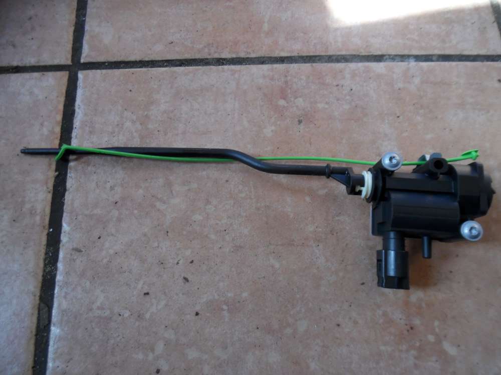 BMW 5er F11 Stellmotor ZV Tankklappe 7228199